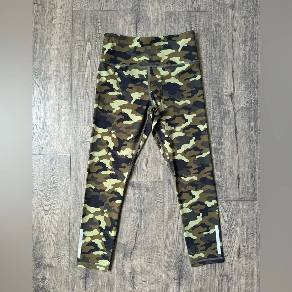 Zyia Active Green Camo Reflective Soft N Snug Mid-Rise 7/8 24"